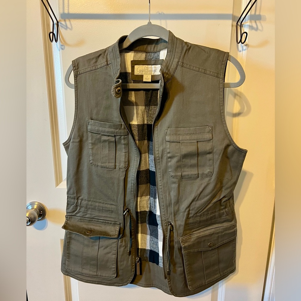 Gander Mountain Olive Green Utility Vest